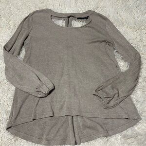 Doe & Rae Long Sleeve cutout Top